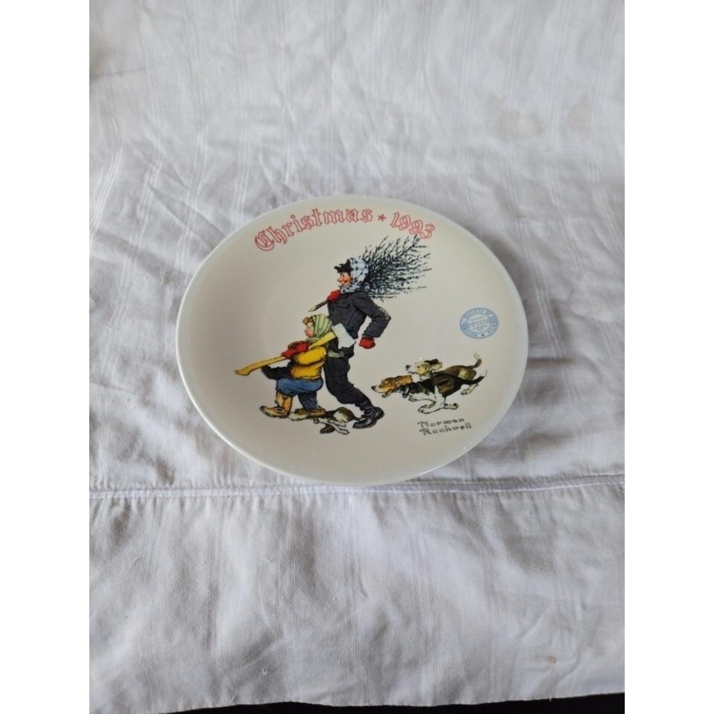 Christmas 1993 Norman Rockwell - The Tree Brigade Knowles /Plate-570-A